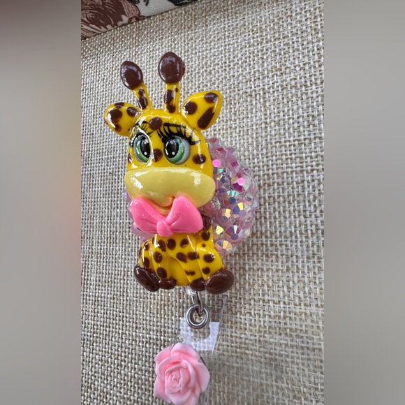 Cute Giraffe Badge Reel with Pink Bow and Rose - Picture 2 of 3